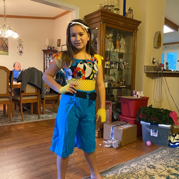 Pop Music - Picture 4 of 4